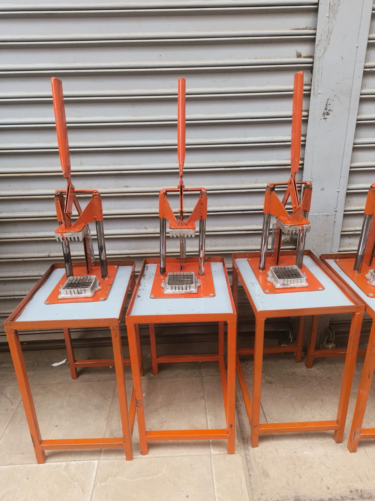 Commercial Chip Cutter